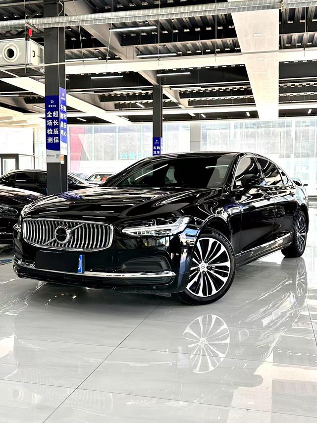 Volvo S90 2024 B5 Intelligent Luxury Edition