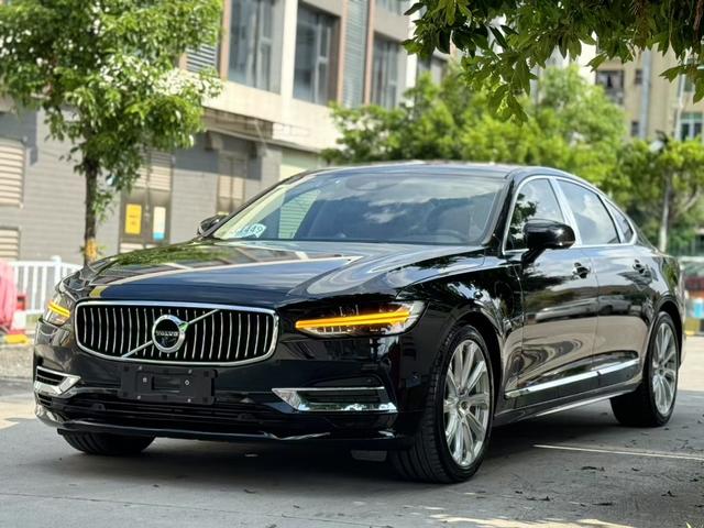 Volvo S90 PHEV 2019 T8 E-drive hybrid Honor Edition 3-seater Country VI