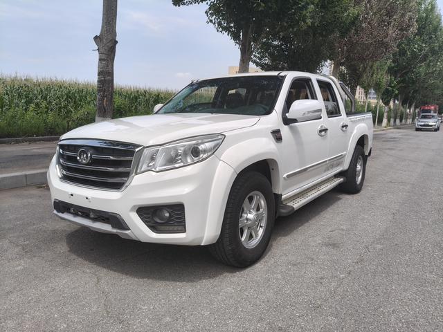 Fengjun 6 2017 2.0T diesel four-wheel drive pilot type 4D20B