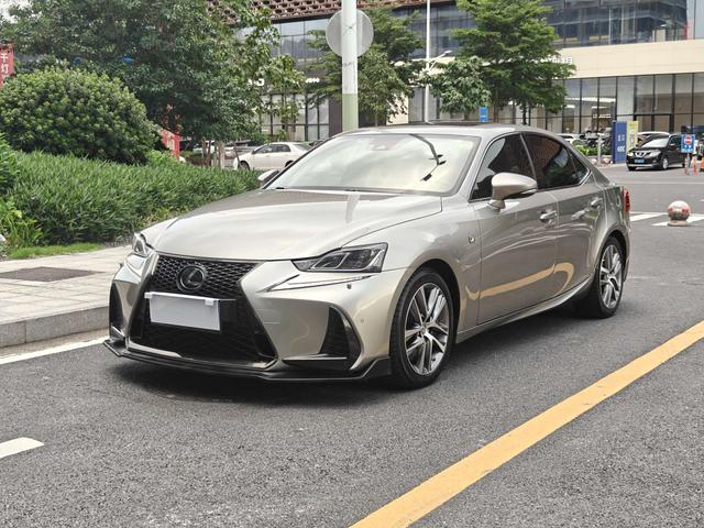 Lexus IS 2017 300 F SPORT Edition