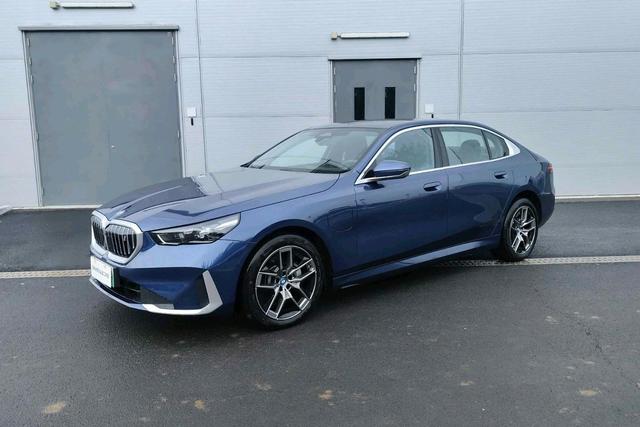 BMW i5 2024 eDrive35L Exclusive Luxury Set