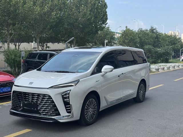 Buick GL8 PHEV 2024 Lu Zun 1.5T six-seater luxury edition