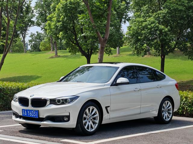 BMW 3 Series GT 2019 320i Style