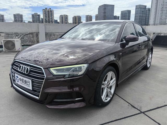 Audi A3 2019 Limousine 35 TFSI Style National VI