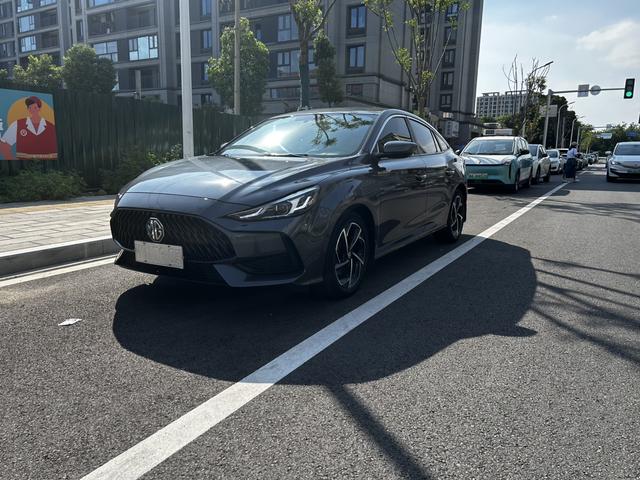 MG5 2021 180DVVT CVT Youth Style Edition