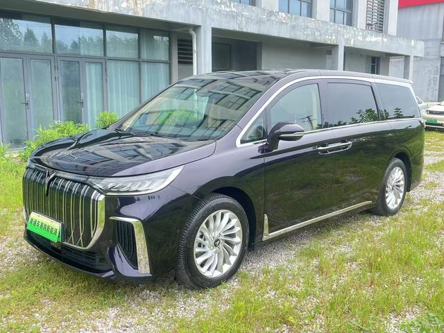 Lantu Dreamer EV 2022 Model 0 Carbon Version I want