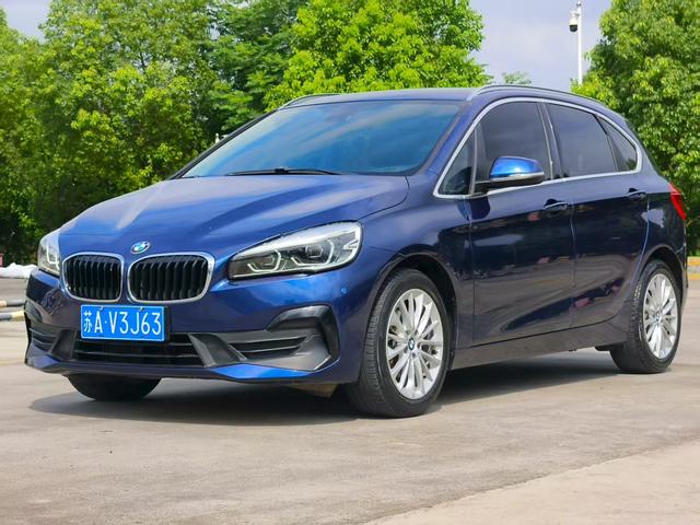 BMW 2 Series Wagon 2019 218i Style