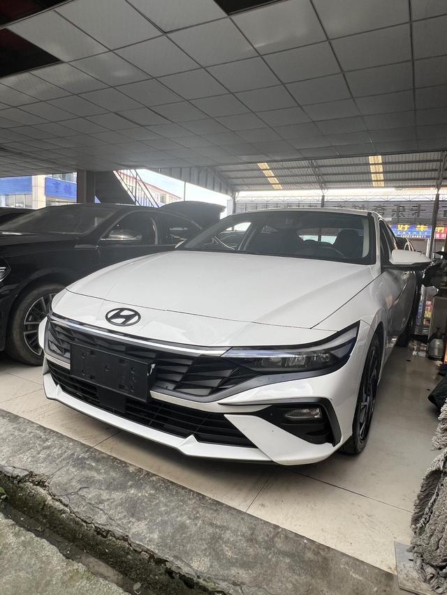 Elantra 2023 1.5L CVT GLX Elite