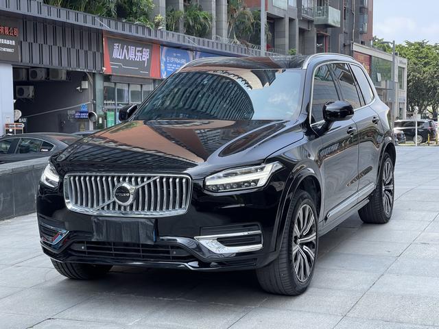 Volvo XC90 2024 B5 Smart Travel Deluxe Edition 5-seater