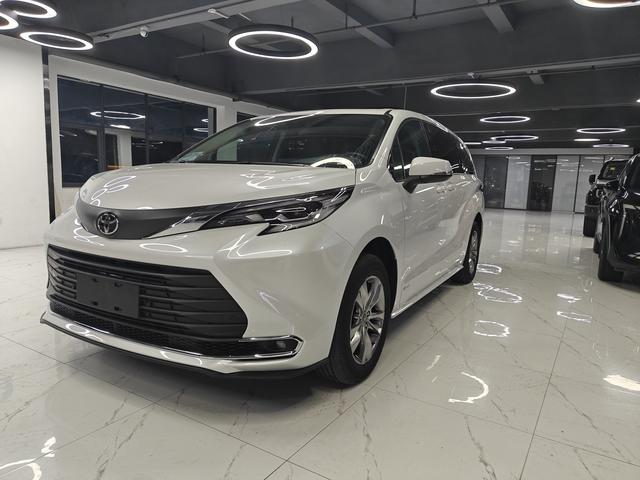 Saina 2024 dual-engine 2.5L comfort edition