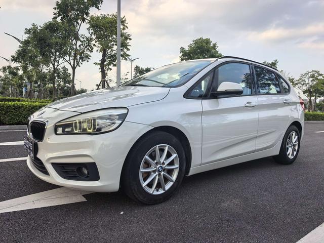 BMW 2 Series Wagon 2016 218i Style