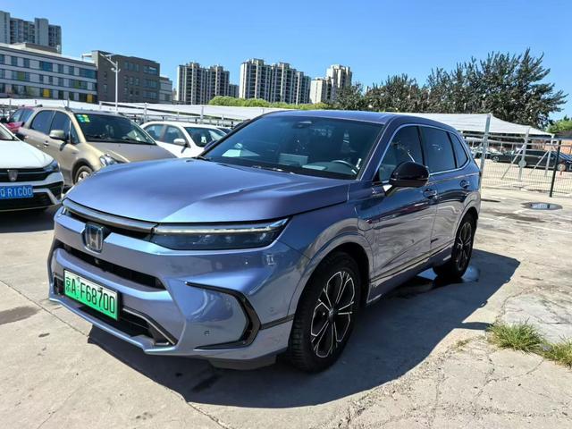 White Shadow PHEV 2023 e:PHEV Supreme Edition