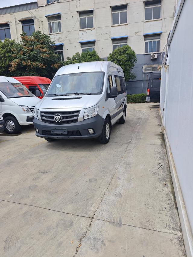 TUANO 2021 Tonto 2.0T Manual Short Axle Medium Roof 5/6 Seater