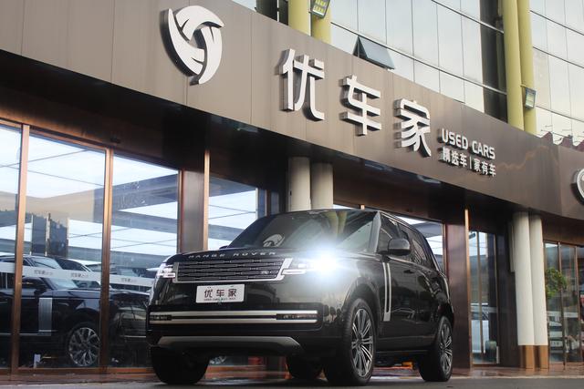 Range Rover 2024 3.0 L6 400PS Genesis Extended Edition