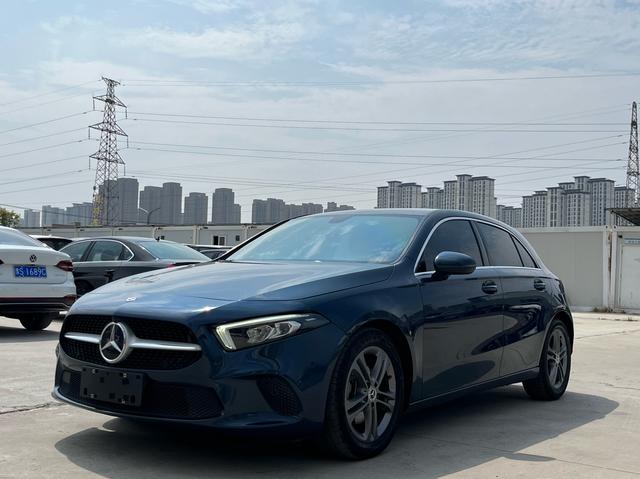 Mercedes-Benz A-Class (Import) 2019 A 200 Dynamic