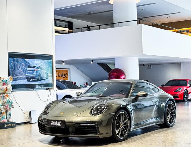 Porsche 911 2023 Carrera 3.0T