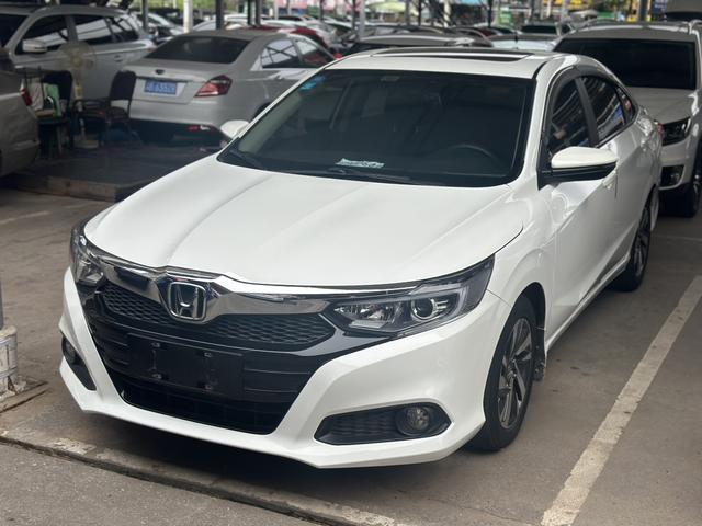 Sprinter 2019 180Turbo CVT Luxury Edition National VI