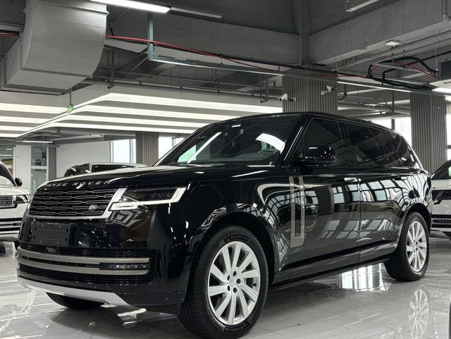 Range Rover 2025 model 3.0 L6 400PS Shengshi Extended Version