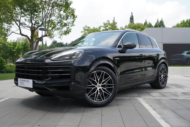 Cayenne E-Hybrid 2025 Cayenne E-Hybrid 2.0T