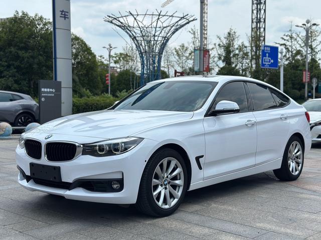 BMW 3 Series GT 2019 320i Style