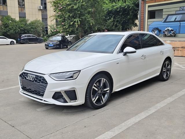 Audi A4L 2022 40 TFSI Luxury Dynamic