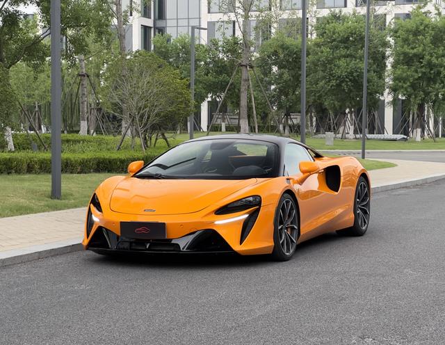 McLaren Artura 2023 3.0T PHEV Standard