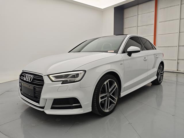 Audi A3 2018 30th Anniversary Year Limousine 35 TFSI Sport