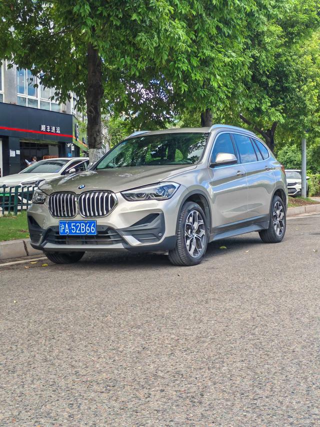BMW X1 2020 sDrive25Li Leader