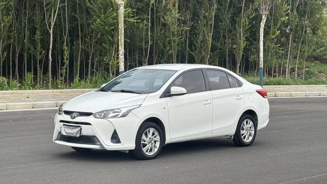 YARiS L Zhixiang 2019 1.5E CVT Phantom Edition National VI