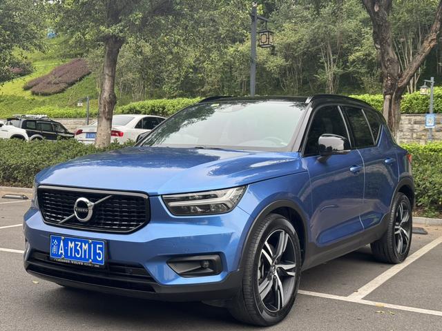 Volvo XC40 2020 T4 four-wheel drive Zhiyuan Sports Edition