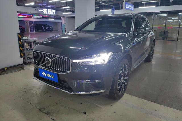 Volvo XC60 2022 B5 four-wheel drive Zhiyuan Deluxe Edition