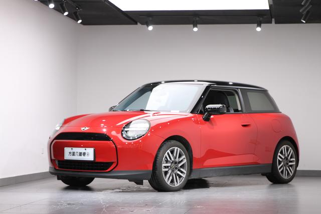 Electric MINI COOPER 2024 COOPER E classic