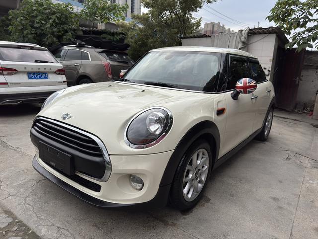 MINI 2018 1.5T ONE five-door version