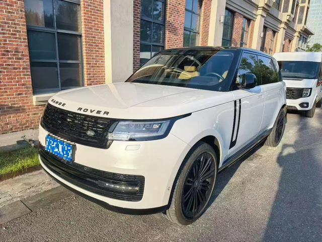 Range Rover 2024 3.0 L6 400PS Centurion Plus 7-seater