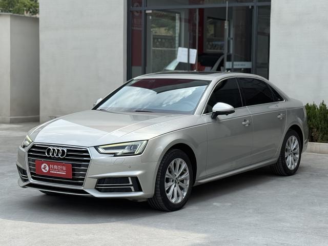 Audi A4L 2019 40 TFSI Aggressive National VI