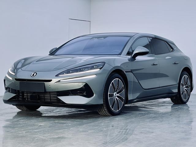 Denza Z9GT DM 2024 1100 four-wheel drive Max first version
