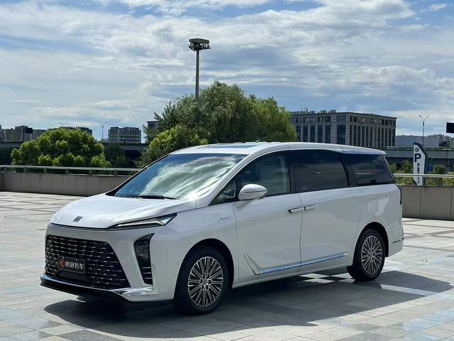 Buick GL8 PHEV 2024 Lu Zun 1.5T seven-seater luxury edition