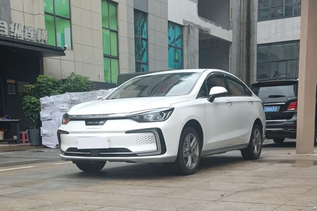 Beijing EU5 2022 Online Car Rental Deluxe Edition