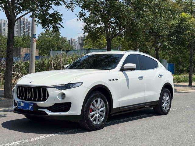 Levante 2018 3.0T Classic Edition