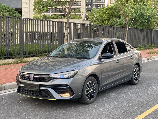 Roewe i5 2021 1.5L CVT Black Gold Version