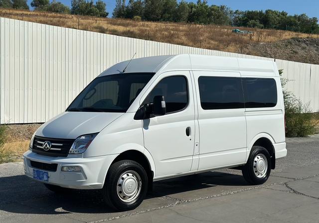 Xintu V80 2023 2.0T manual classic Max Express Power version short shaft mid-top 5/6 seats