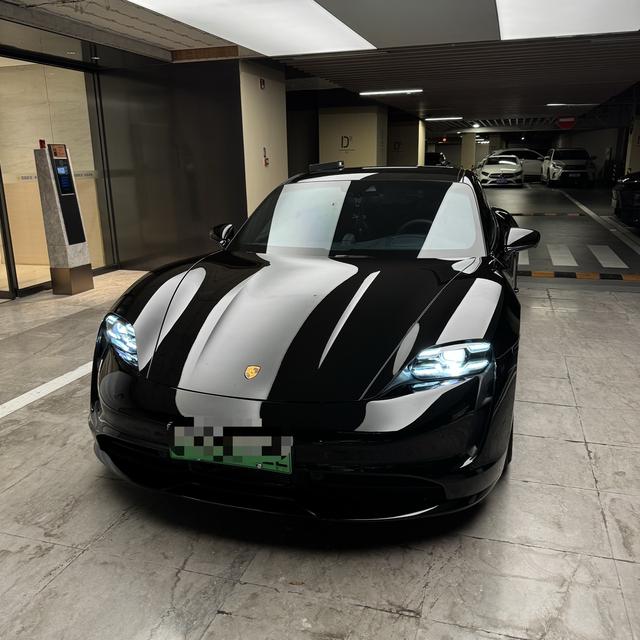 Taycan 2022 Taycan GTS