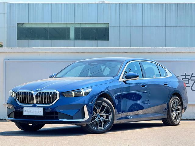 BMW i5 2024 eDrive35L Luxury Set