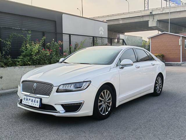 Lincoln MKZ 2020 2.0T Premium Edition