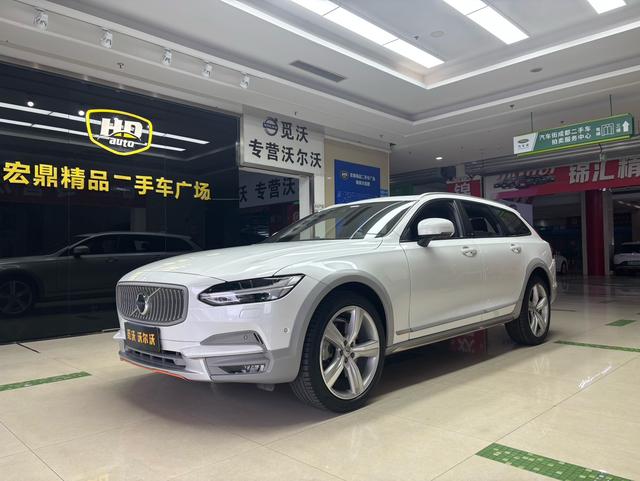 Volvo V90 2018 Cross Country T5 AWD Volvo Ocean Race