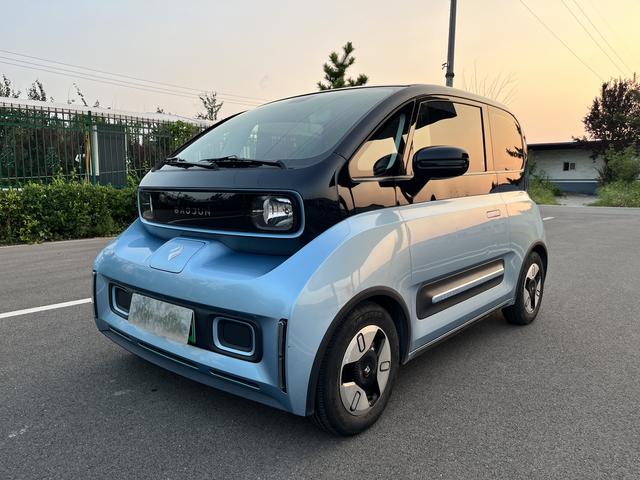 Baojun E300 2020 Plus Star Smart Edition