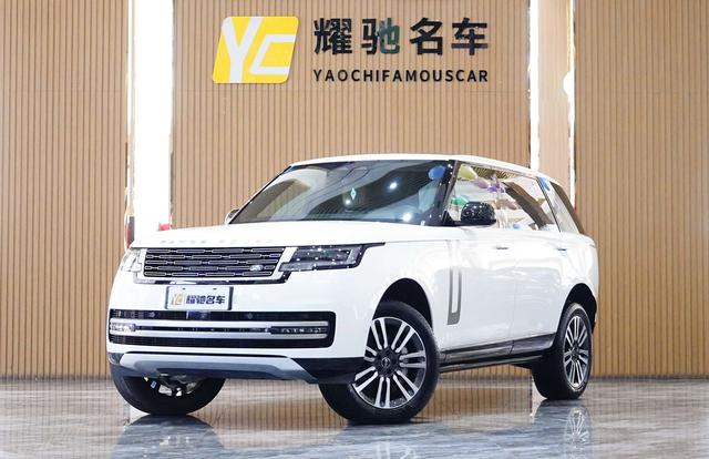 Range Rover 2024 3.0 L6 400PS Centurion Plus
