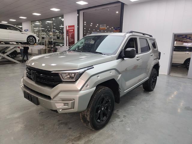 Tank 400 Hi4-T 2024 off-road version