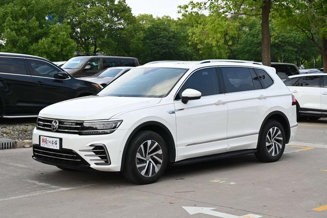 Touareg L PHEV 2020 430PHEV Plug-In Hybrid Signature Edition