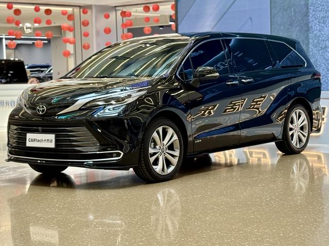Saina 2024 dual-engine 2.5L Premium Edition